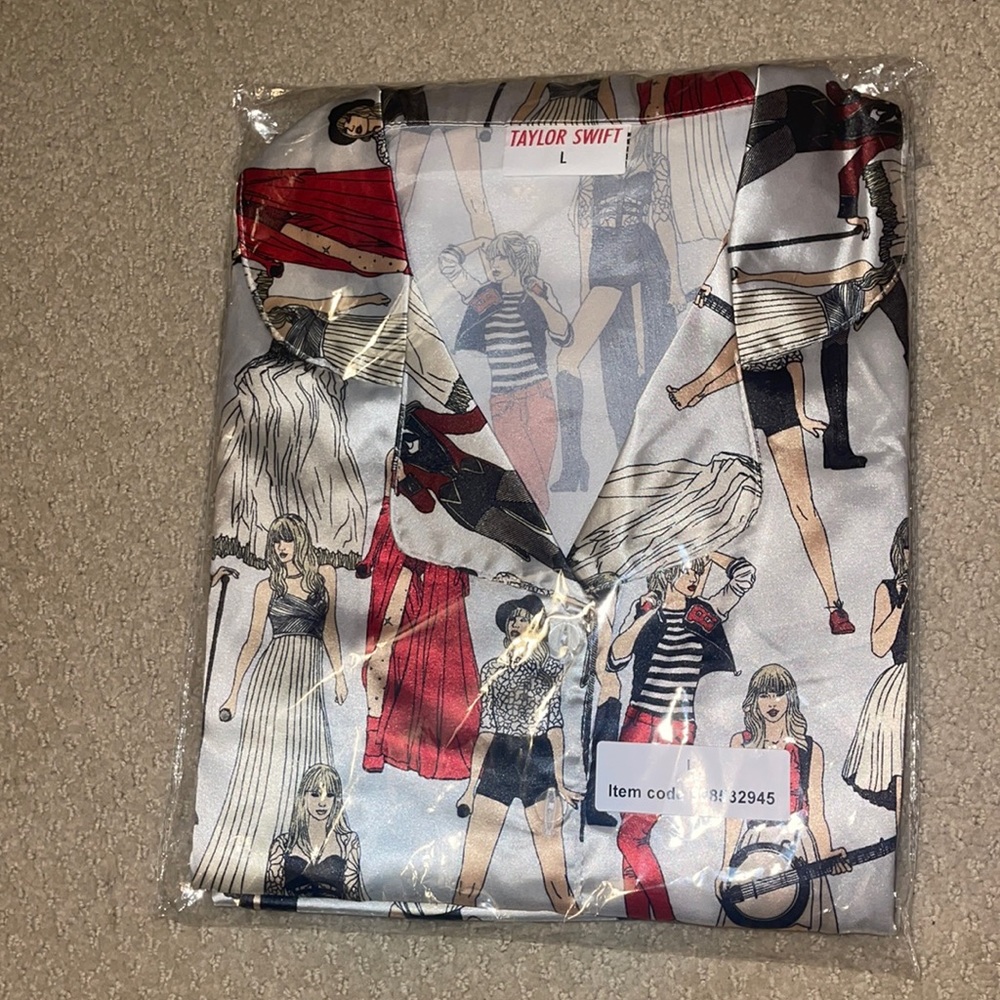 Taylor Swift eras pajamas. Size large.